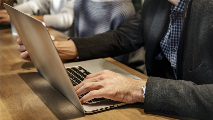 榆中縣以主題教育助推電(diàn)商扶貧